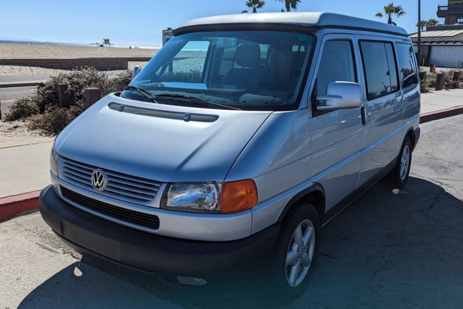 2002 Volkswagen EuroVan sold for $9,900
