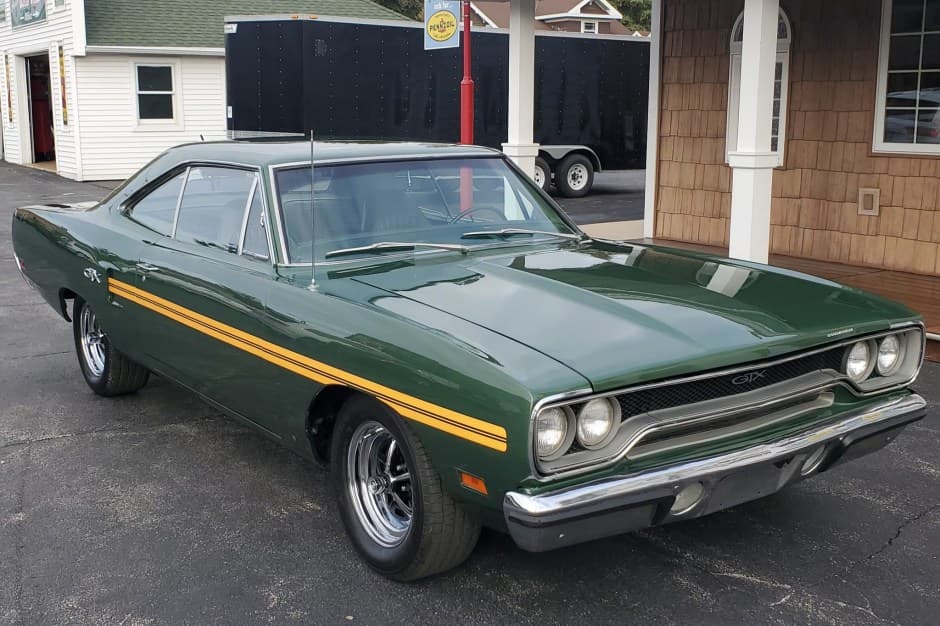 1970 Plymouth GTX sold for $32,250