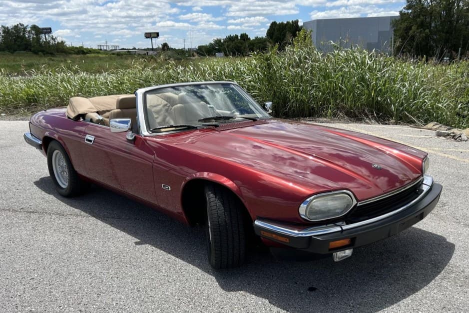 1993 Jaguar XJS sold for $37,000