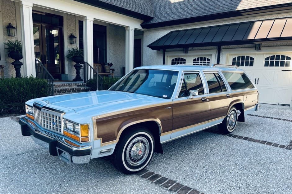 1985 Ford Country Squire sold for $22,000