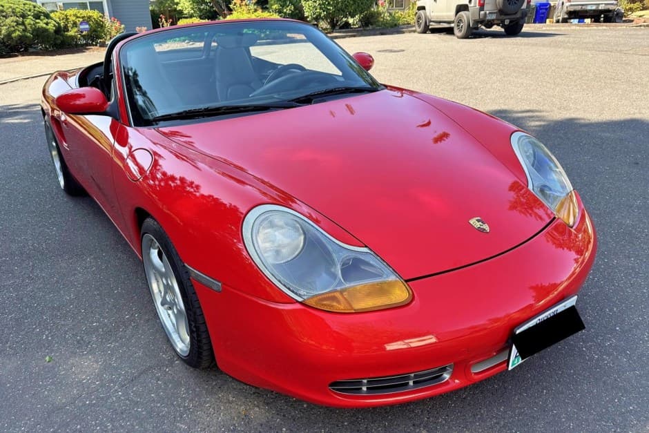 2000 Porsche 986 Boxster sold for $19,000