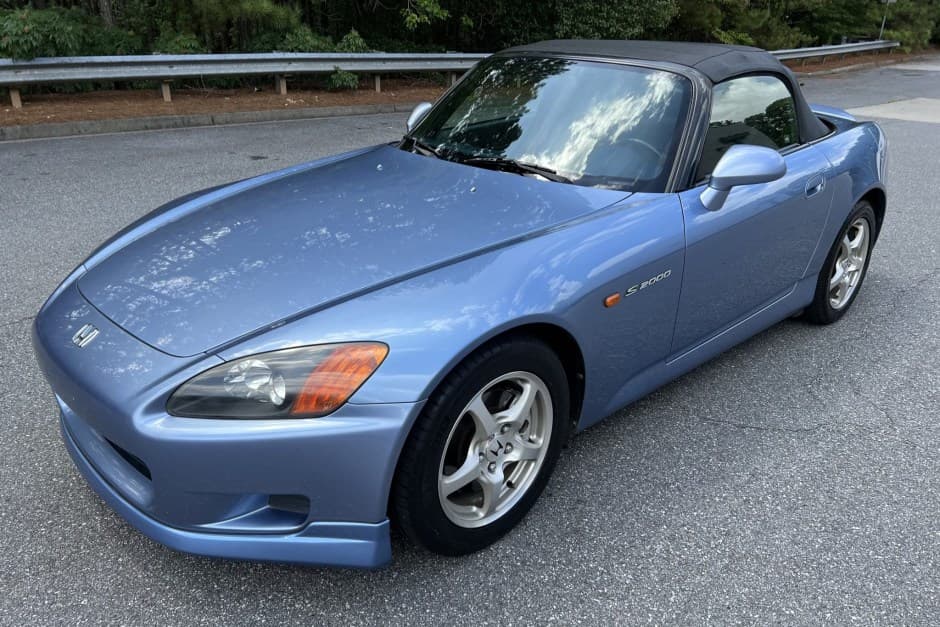 2002 Honda S2000 sold for $24,750
