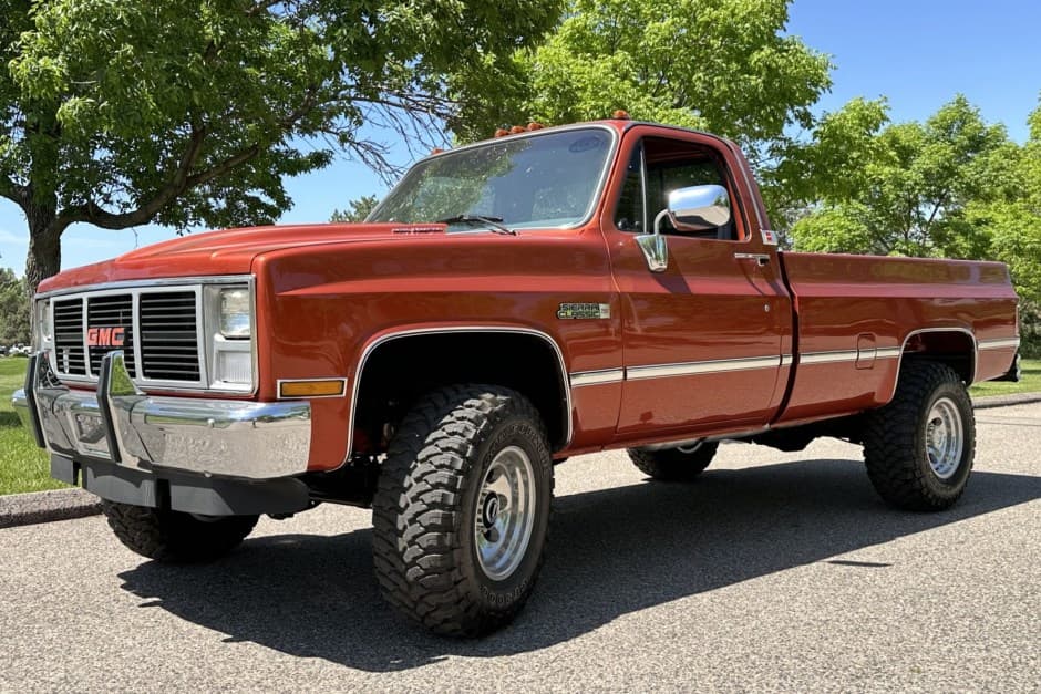 1986 GMC C/K 1973-1991 sold for $35,000