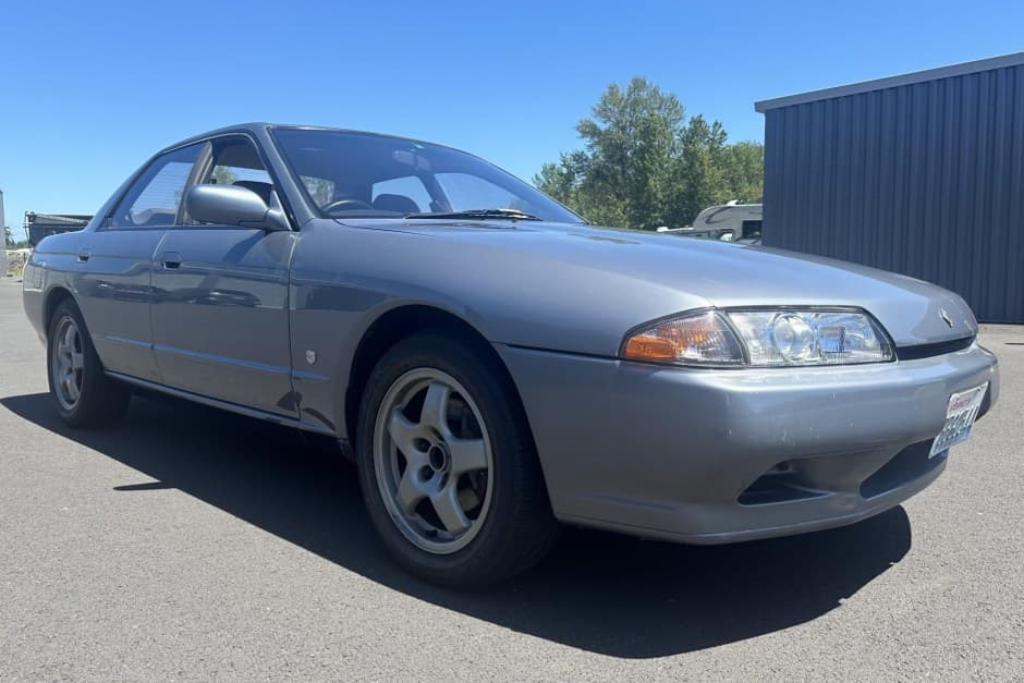 1989 Nissan R32 Skyline sold for $13,000