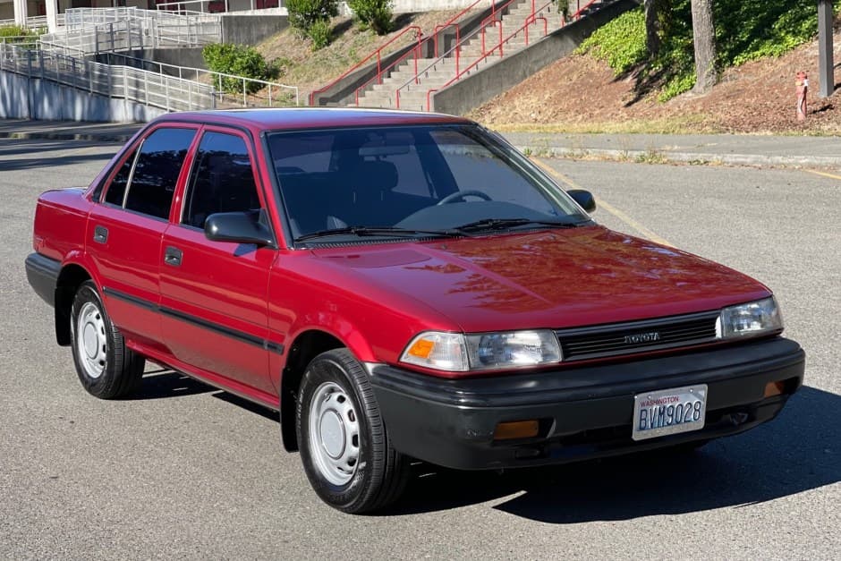 1989 Toyota Corolla sold for $9,800