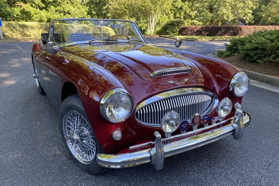 1963 Austin-Healey 3000 sold for $44,000