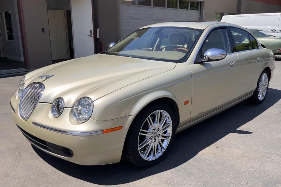 2007 Jaguar S-Type (1999-2007) sold for $13,250