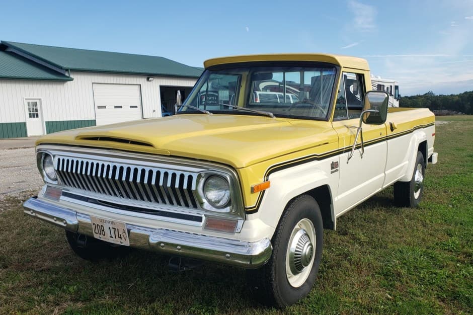 1976 Jeep Pickup sold for $38,000