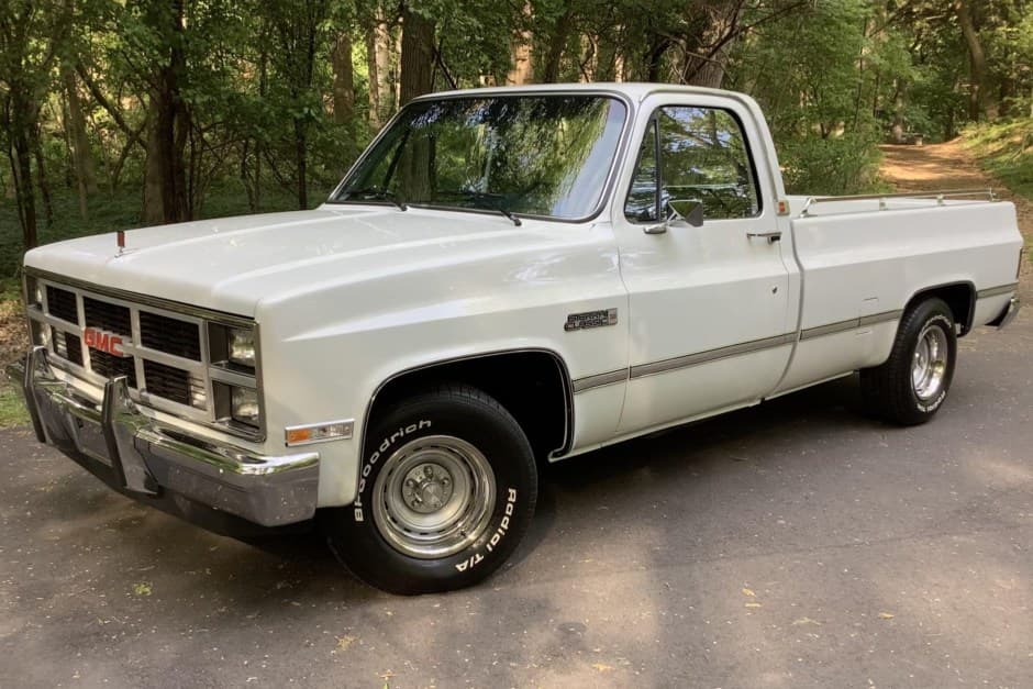 1984 GMC C/K 1973-1991 sold for $13,377