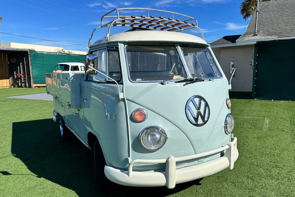 1969 Volkswagen Split-Window Pickup sold for $20,250