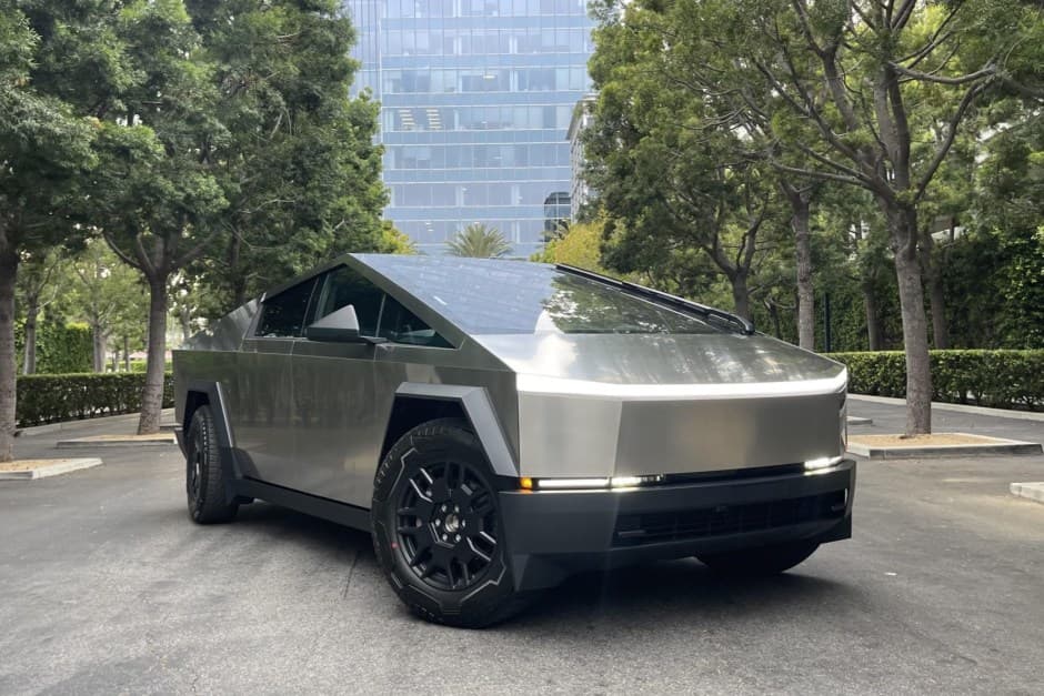 2024 Tesla Cybertruck sold for $103,000