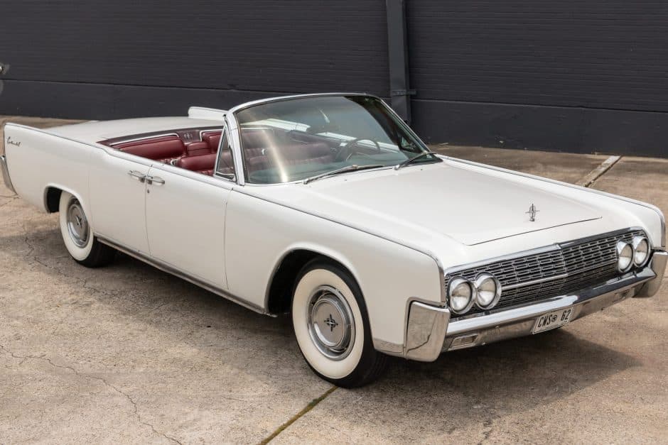 1962 Lincoln Continental (1961-1969) sold for $48,000