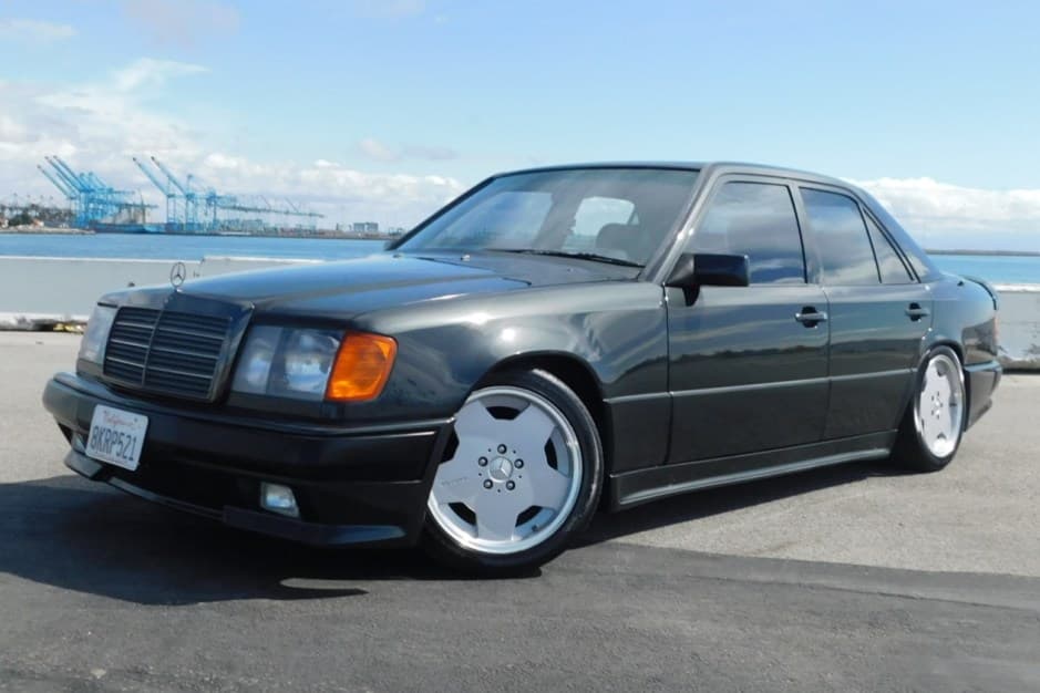 1988 Mercedes-Benz W124 E-Class sold for $17,250