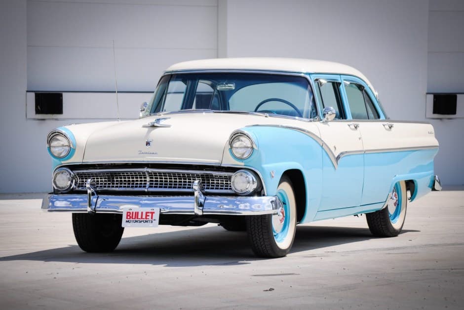 1955 Ford Fairlane sold for $16,500