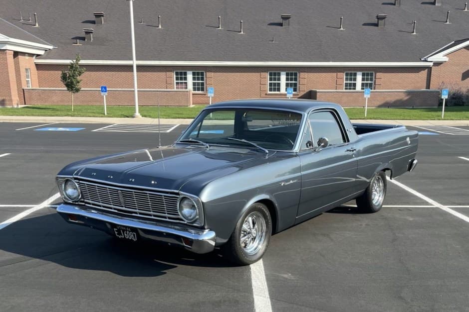 1966 Ford Ranchero sold for $17,400