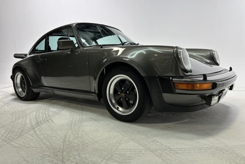 1977 Porsche 930 Turbo sold for $125,000
