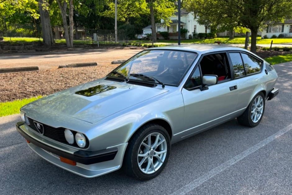1983 Alfa Romeo GTV6 sold for $21,500