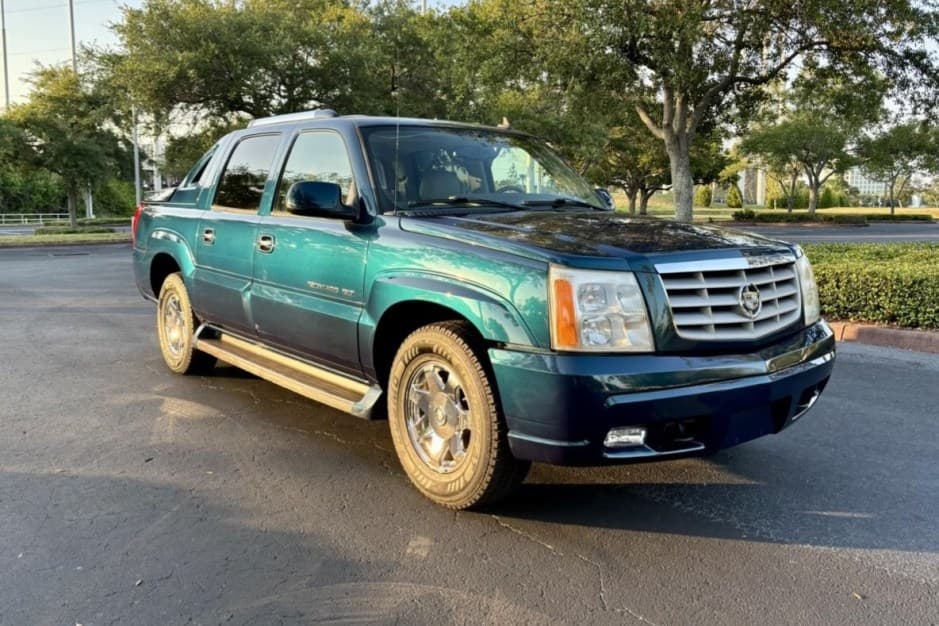 2006 Cadillac Escalade & EXT GMT800 (2002-2006) sold for $23,150