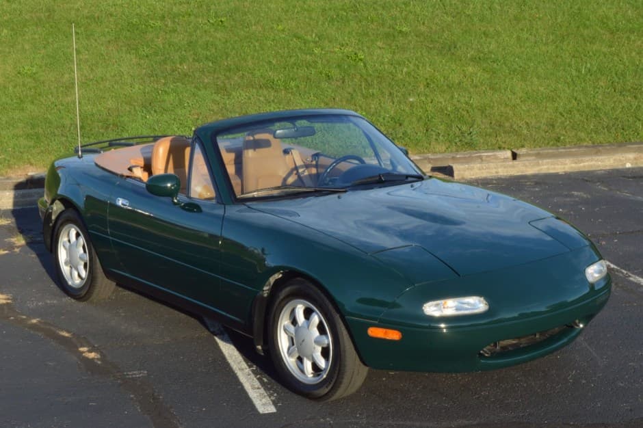 1991 Mazda NA MX-5 Miata sold for $13,000