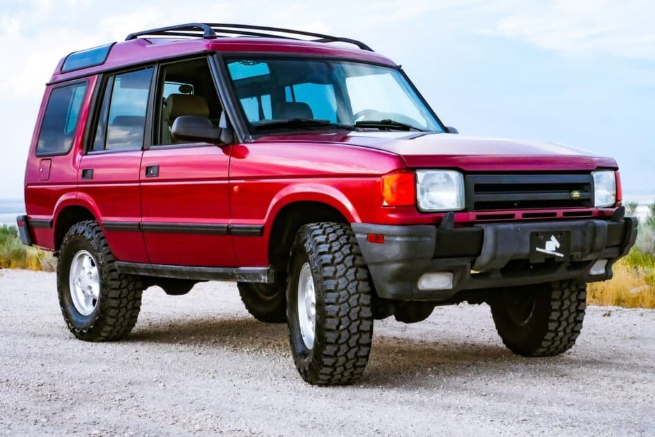 1997 Land Rover Discovery sold for $9,000