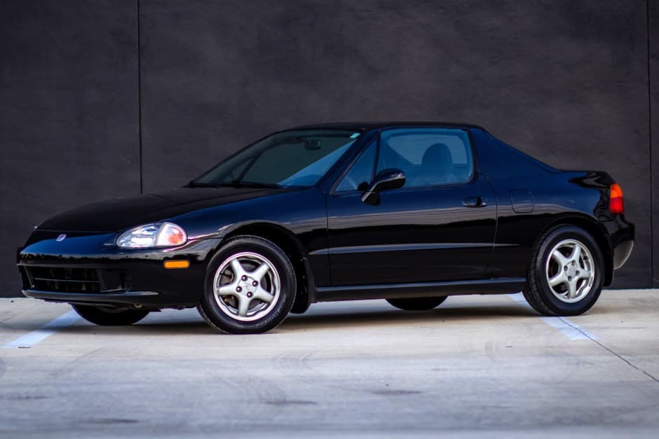 1997 Honda Civic Del Sol sold for $7,445