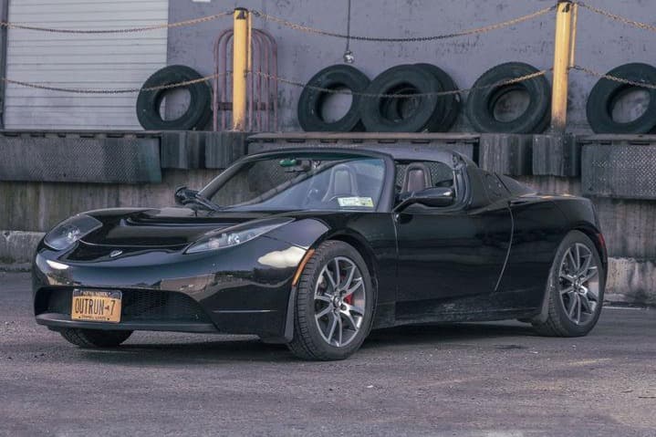 2008 Tesla Roadster sold for $66,000