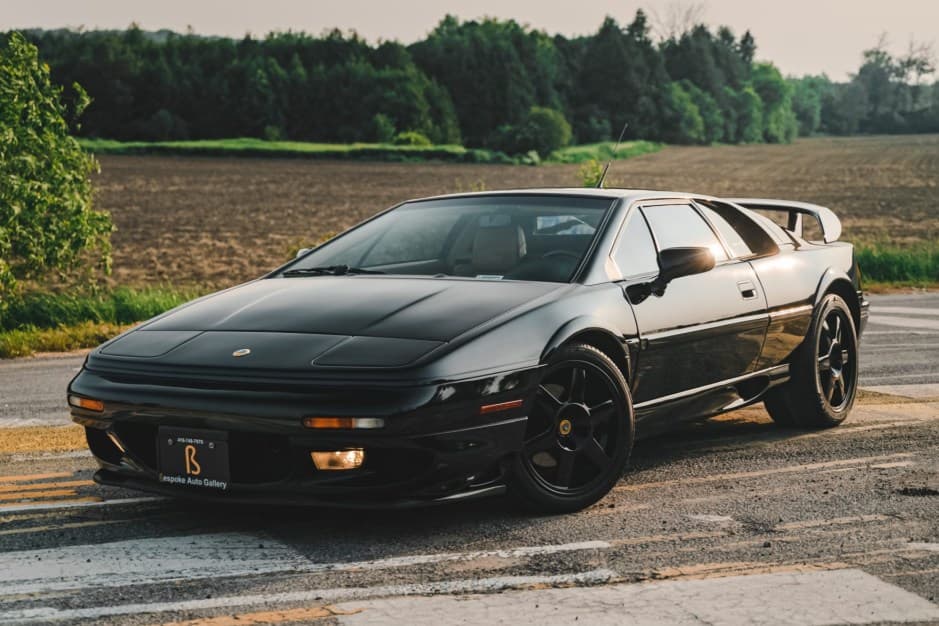 1998 Lotus Esprit sold for $65,500