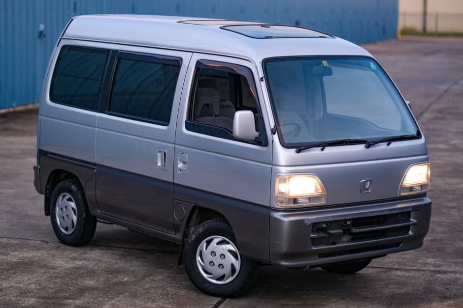 1998 Honda Acty sold for $6,800