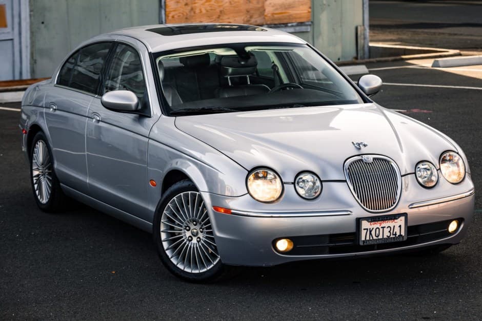 2005 Jaguar S-Type (1999-2007) sold for $5,750