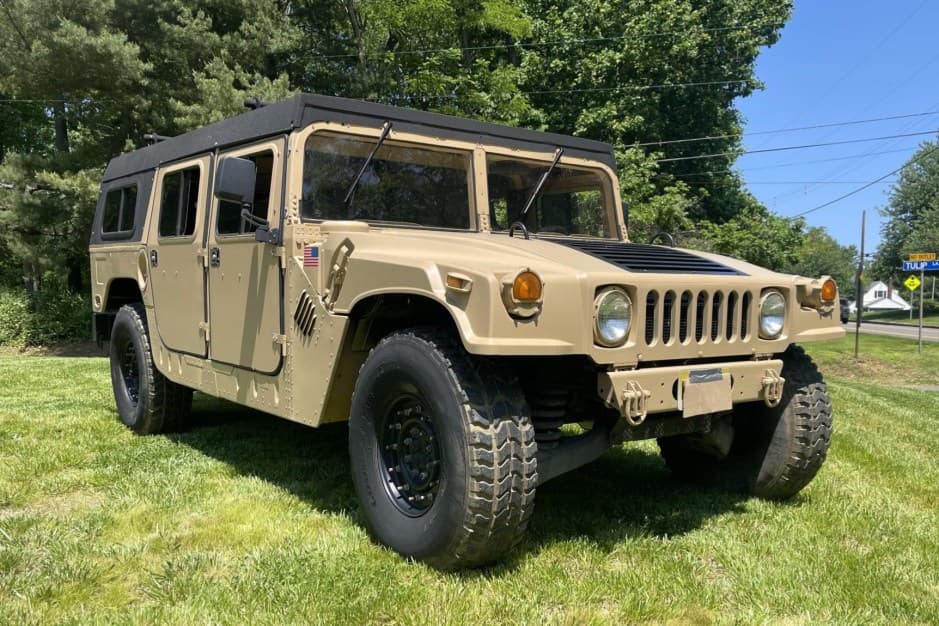 0 Hummer HMMWV/Humvee sold for $14,000