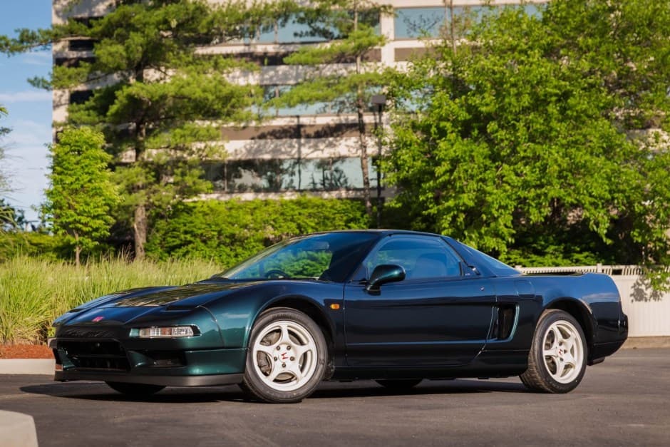 1993 Acura NSX NA1 sold for $305,993