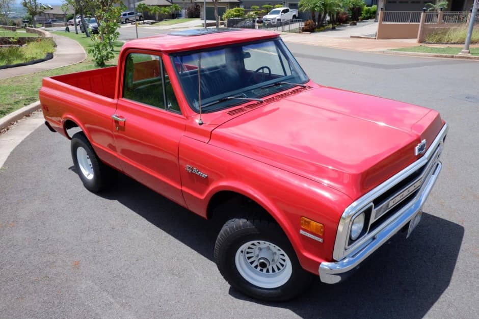 1969 Chevrolet K5 Blazer 1969-1972 sold for $12,000