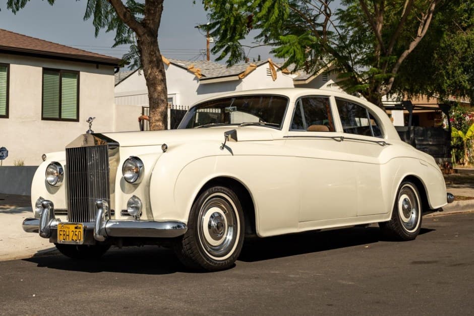 1956 Rolls-Royce Silver Cloud & Phantom V sold for $29,322