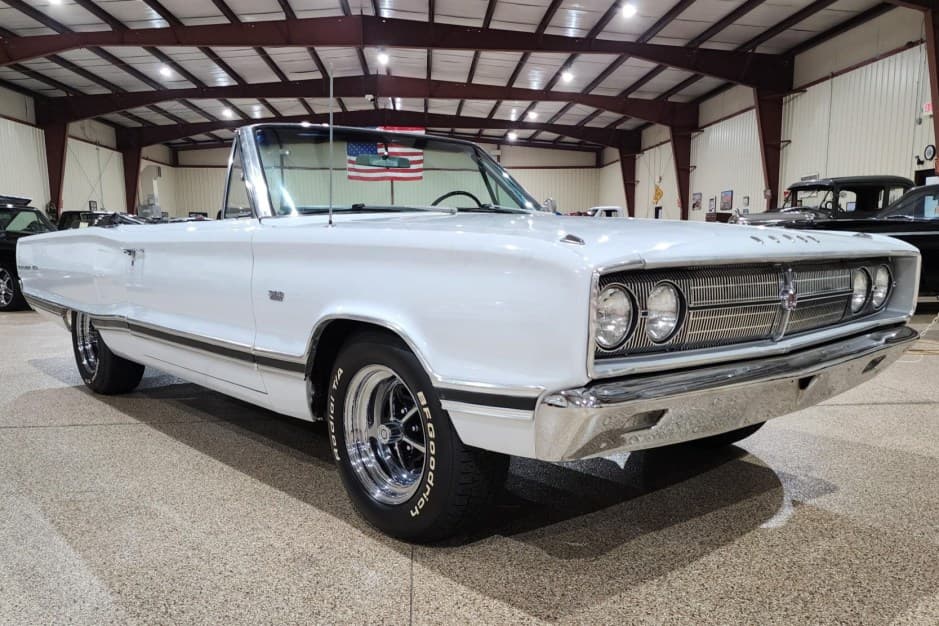 1967 Dodge Coronet sold for $18,500