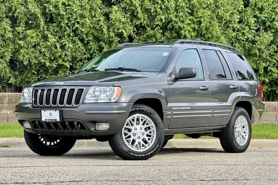 2003 Jeep WJ Grand Cherokee sold for $16,500