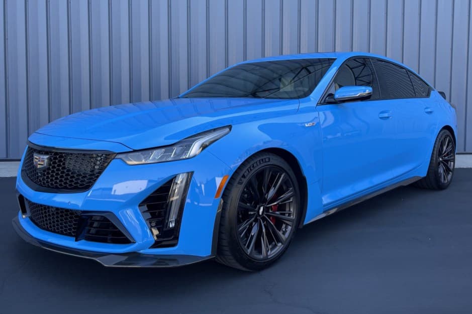 2022 Cadillac CT5 & CT5-V sold for $135,135