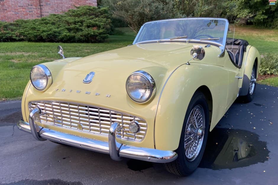 1961 Triumph TR3 sold for $32,000
