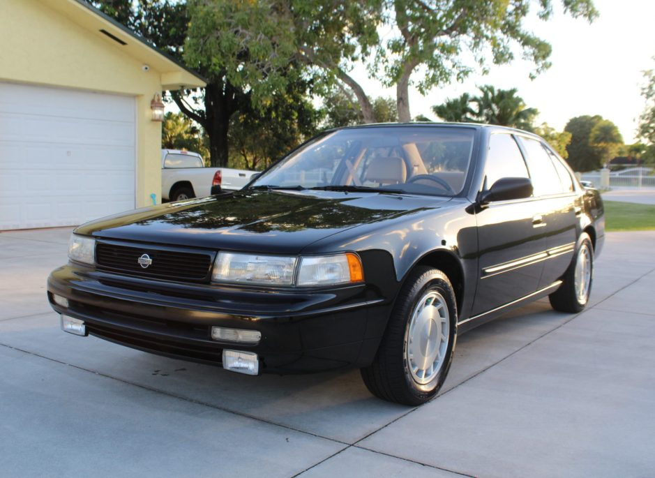 1992 Nissan Maxima sold for $6,201