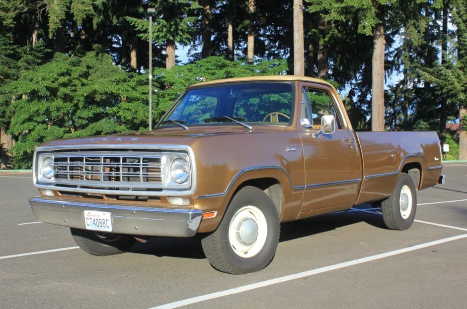 1976 Dodge D-Series (1972-1980) sold for $5,000