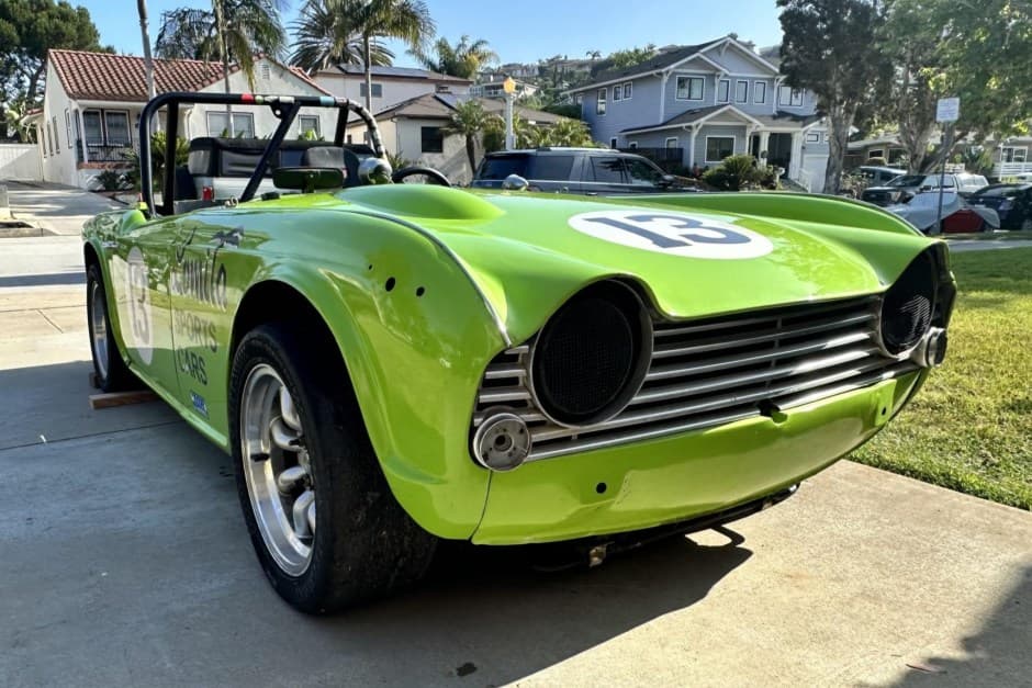 1965 Triumph TR4 sold for $10,000