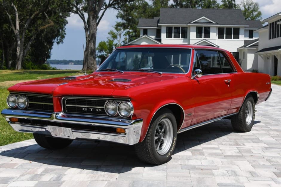 1964 Pontiac Tempest / LeMans sold for $45,000