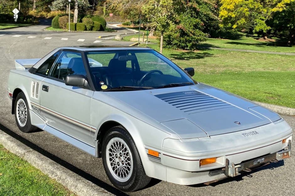 1986 Toyota AW11 MR2 sold for $10,250