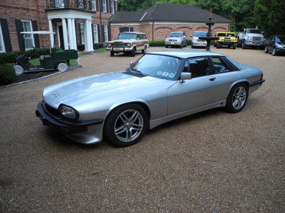 1980 Jaguar XJS sold for $12,100