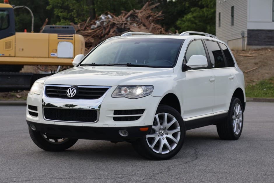 2009 Volkswagen Touareg sold for $15,450