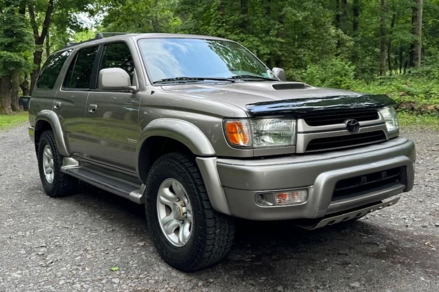 2002 Toyota 4Runner (N180) sold for $13,995