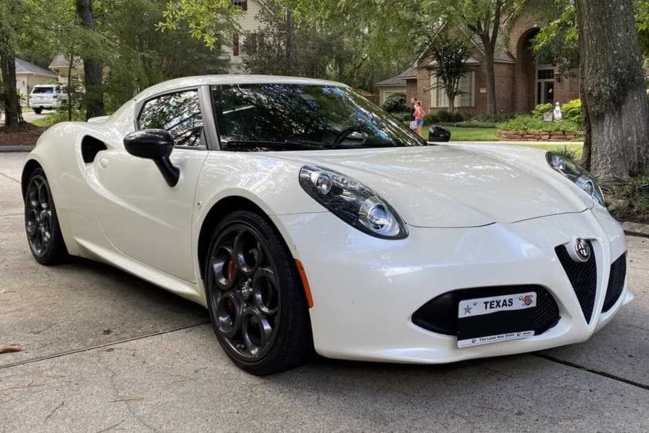 2015 Alfa Romeo 4C sold for $45,500