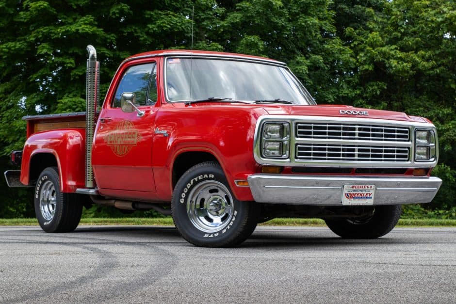 1979 Dodge D-Series (1972-1980) sold for $20,495
