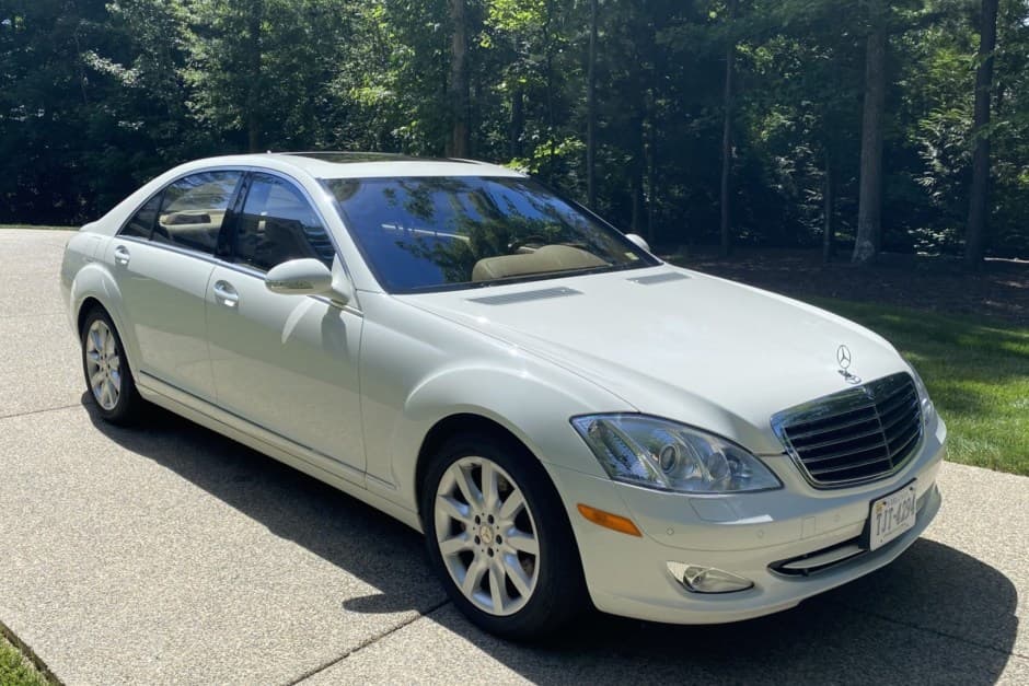 2008 Mercedes-Benz W221 S-Class sold for $15,650