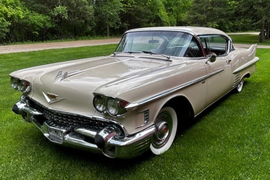 1958 Cadillac Series 62 sold for $21,000