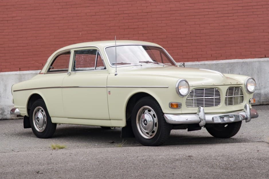 1966 Volvo Amazon sold for $19,000